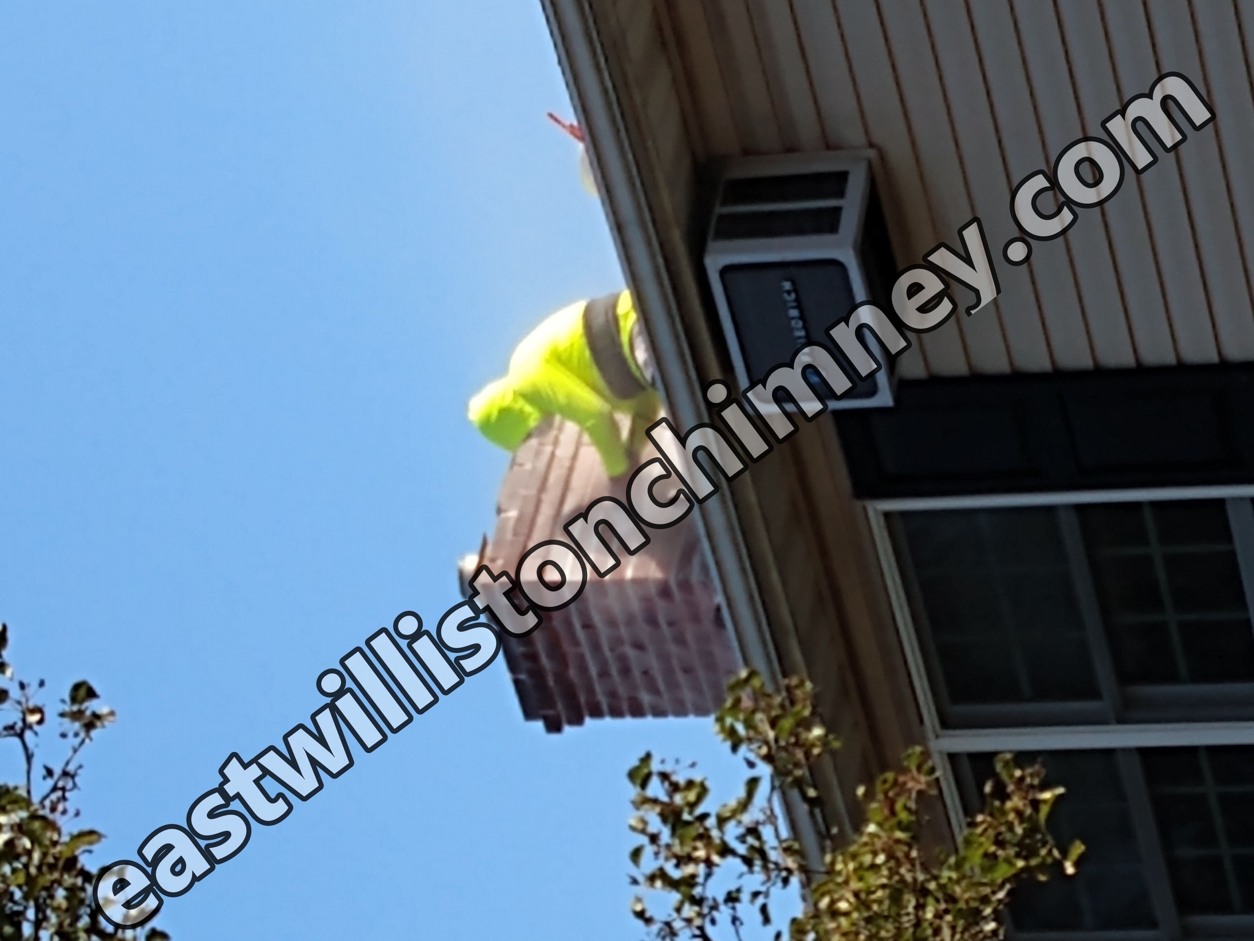 Chimney tuckpointing and mortar repair in East Williston, New York
